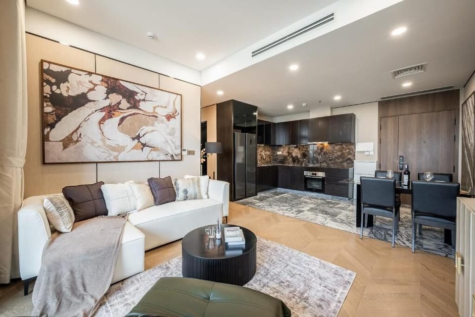 Apartment, 3 Bedrooms | Private kitchen | Fridge, microwave, oven, stovetop