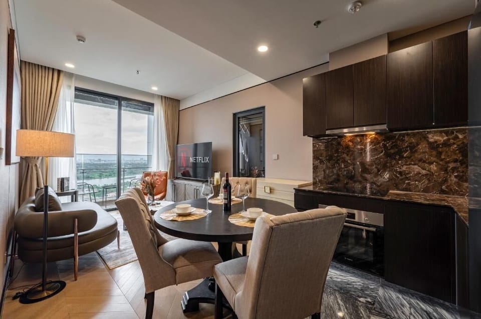 Apartment, 2 Bedrooms | Private kitchen | Fridge, microwave, oven, stovetop