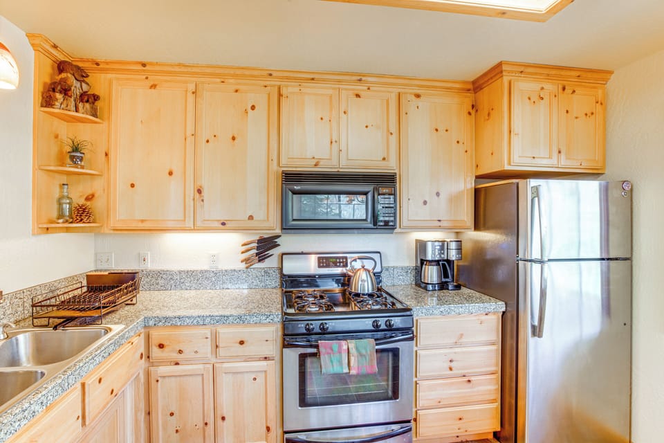 Kitchen | Central Heat & A/C | 2nd Floor | Free WiFi