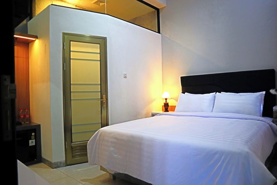 Deluxe Double Room | Desk, free WiFi