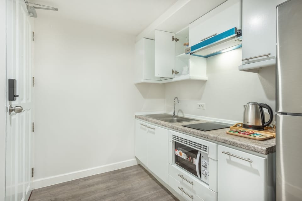 Private kitchenette