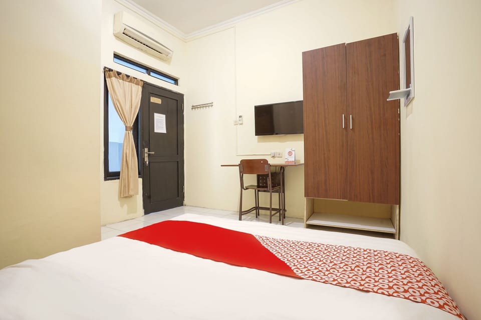 Deluxe Double Room | Free WiFi, bed sheets