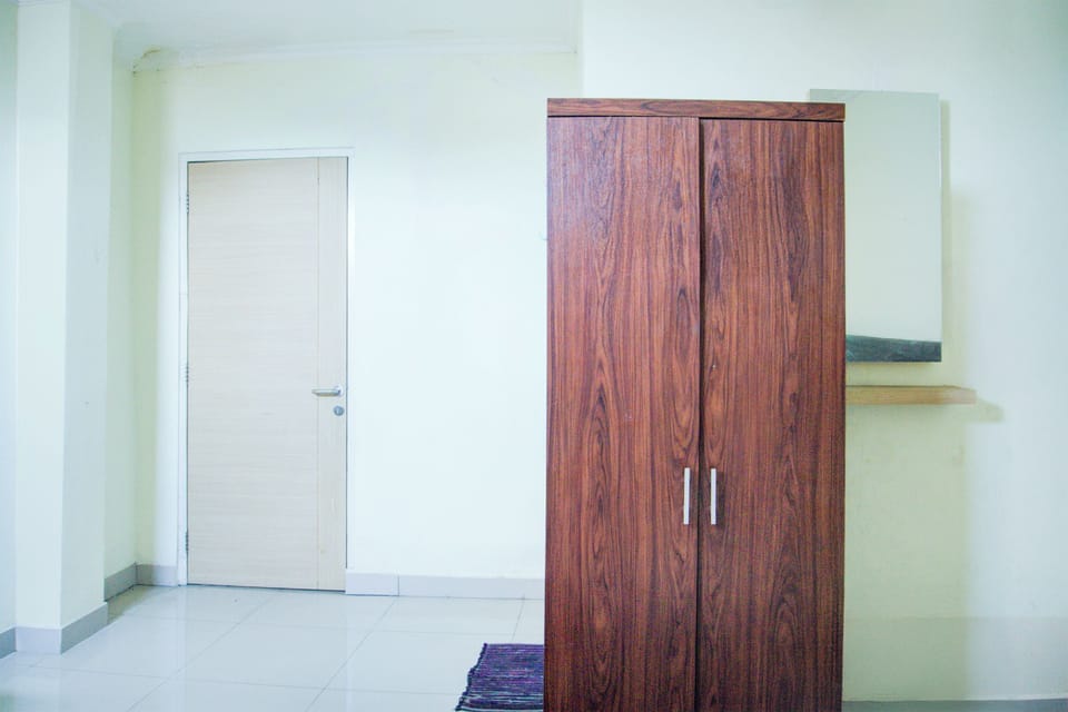 Deluxe Double Room | Desk, WiFi (free), bed sheets