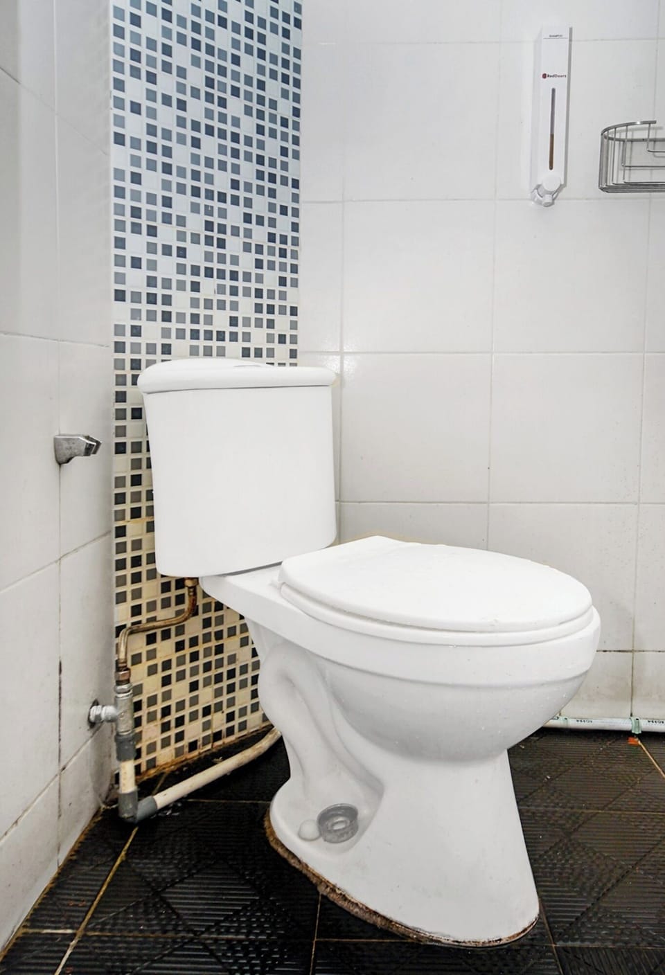 Standard Double Room | Bathroom | Shower, bidet
