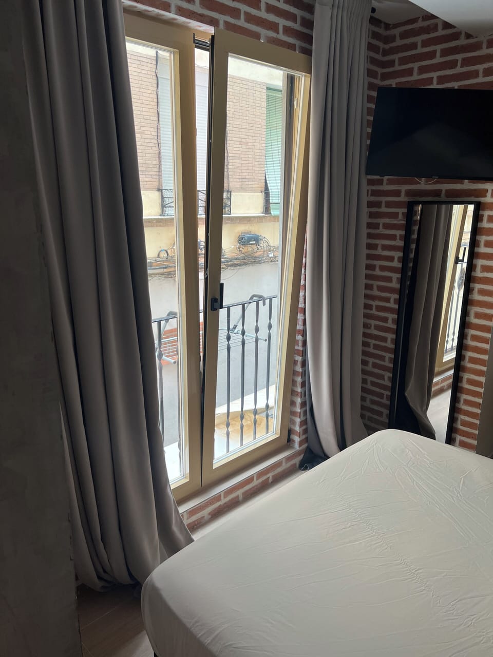 Bedroom (1)