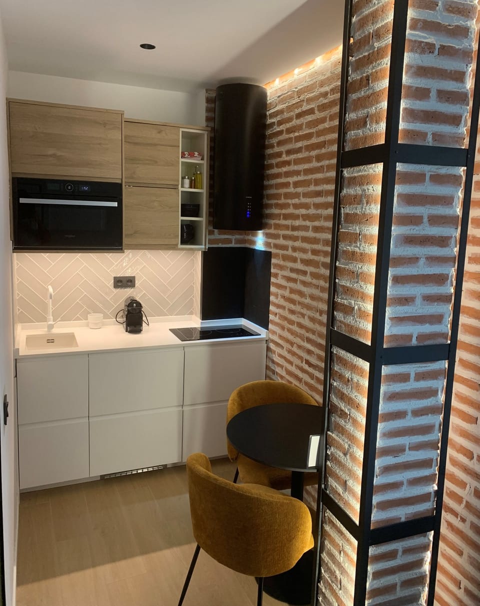 Kitchen (2)