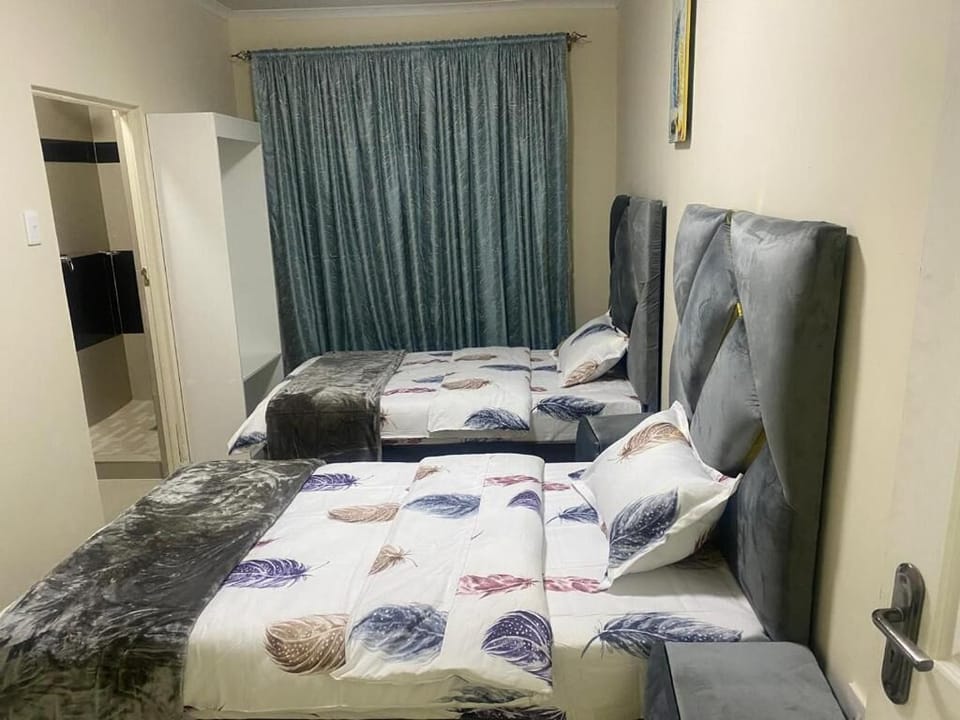 Iron/ironing board, free WiFi