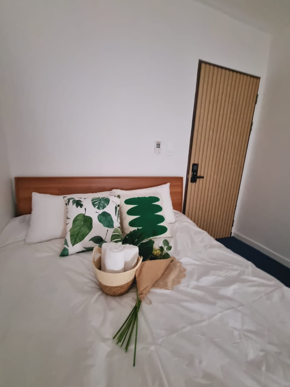 Standard Double Room, Non Smoking, Private Bathroom | Blackout drapes, iron/ironing board, free WiFi