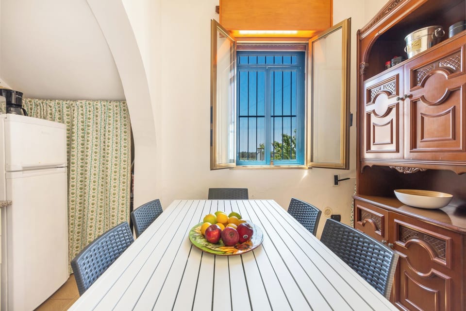 Classic Apartment | Dining room
