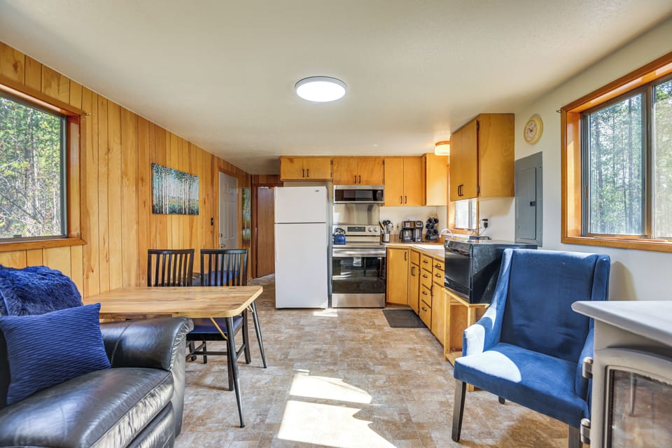 House (2 Bedrooms) | Interior