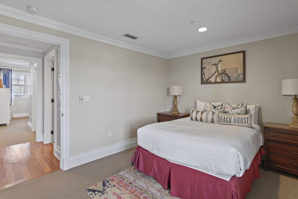 WaterHouse 402 - Seacrest Beach - Queen Bedroom - Shared Bathroom