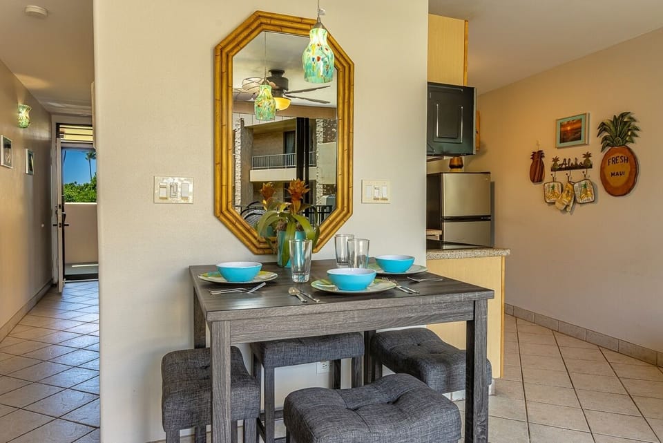 Condo, 1 Bedroom | Private kitchen | Fridge, oven, coffee/tea maker, toaster