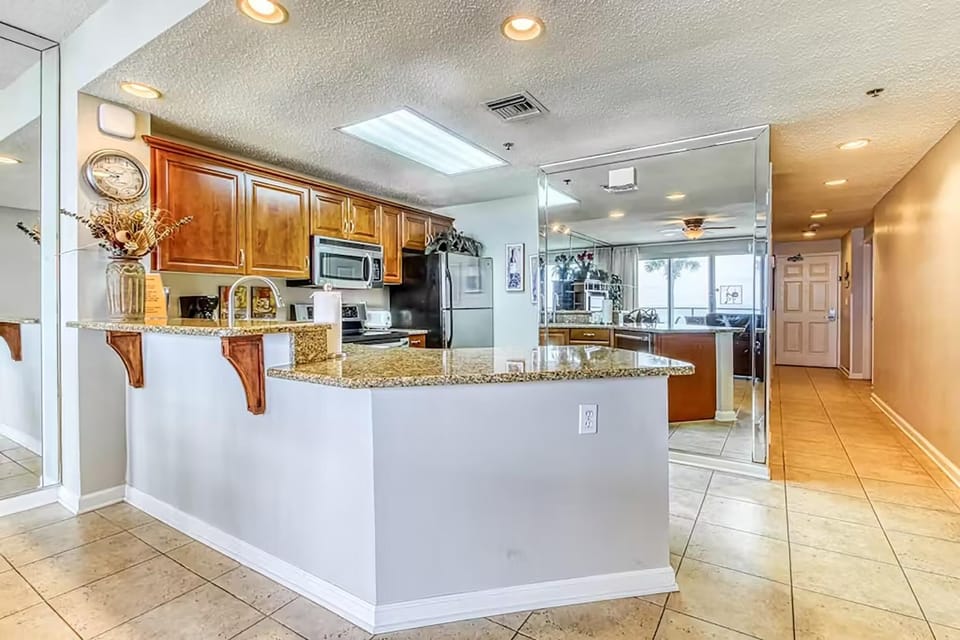 Condo, Multiple Beds (Sterling Sands 103) | Private kitchen | Oven, toaster