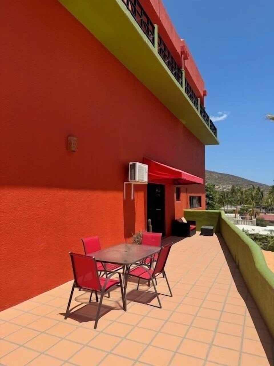 Paloma Patio from living room(1)