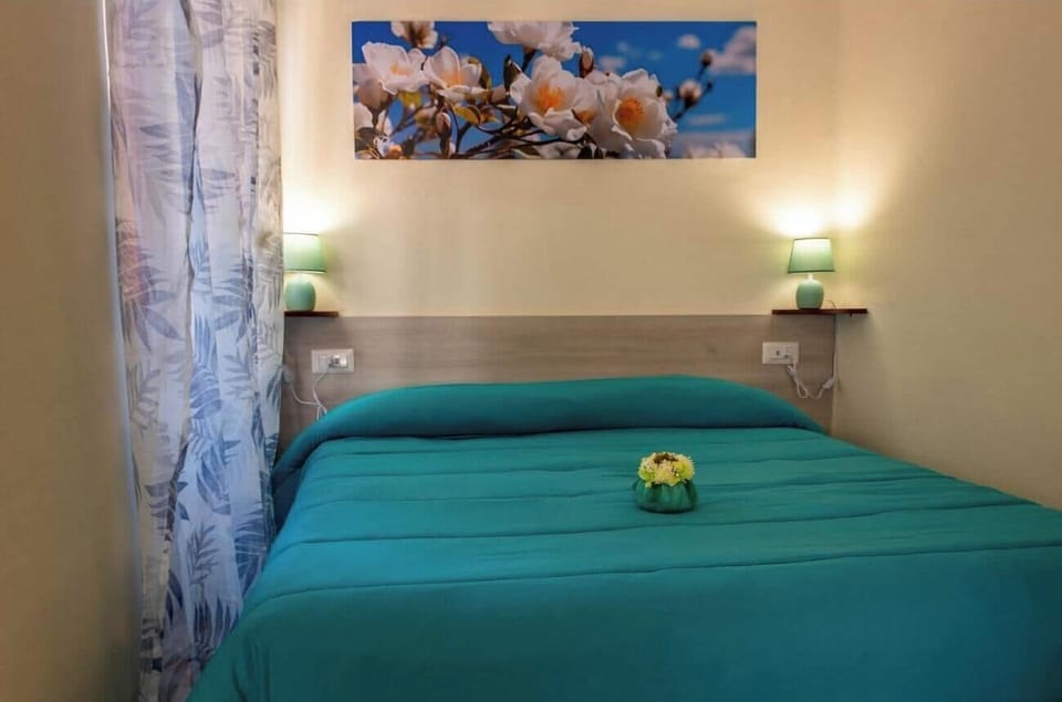 Comfort Double Room | Premium bedding, individually decorated, desk, free WiFi