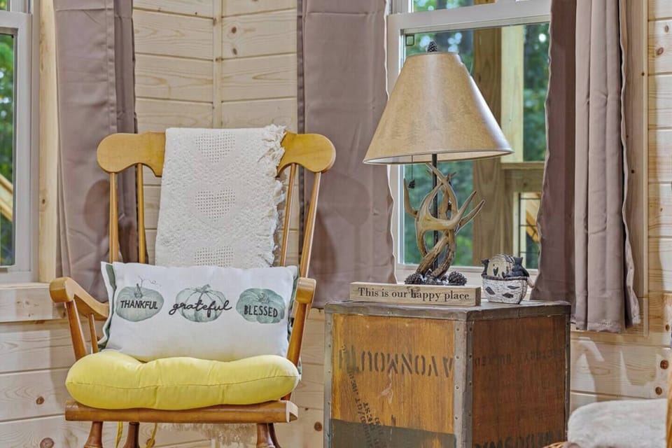 Great Reading Area Or Deer Watching