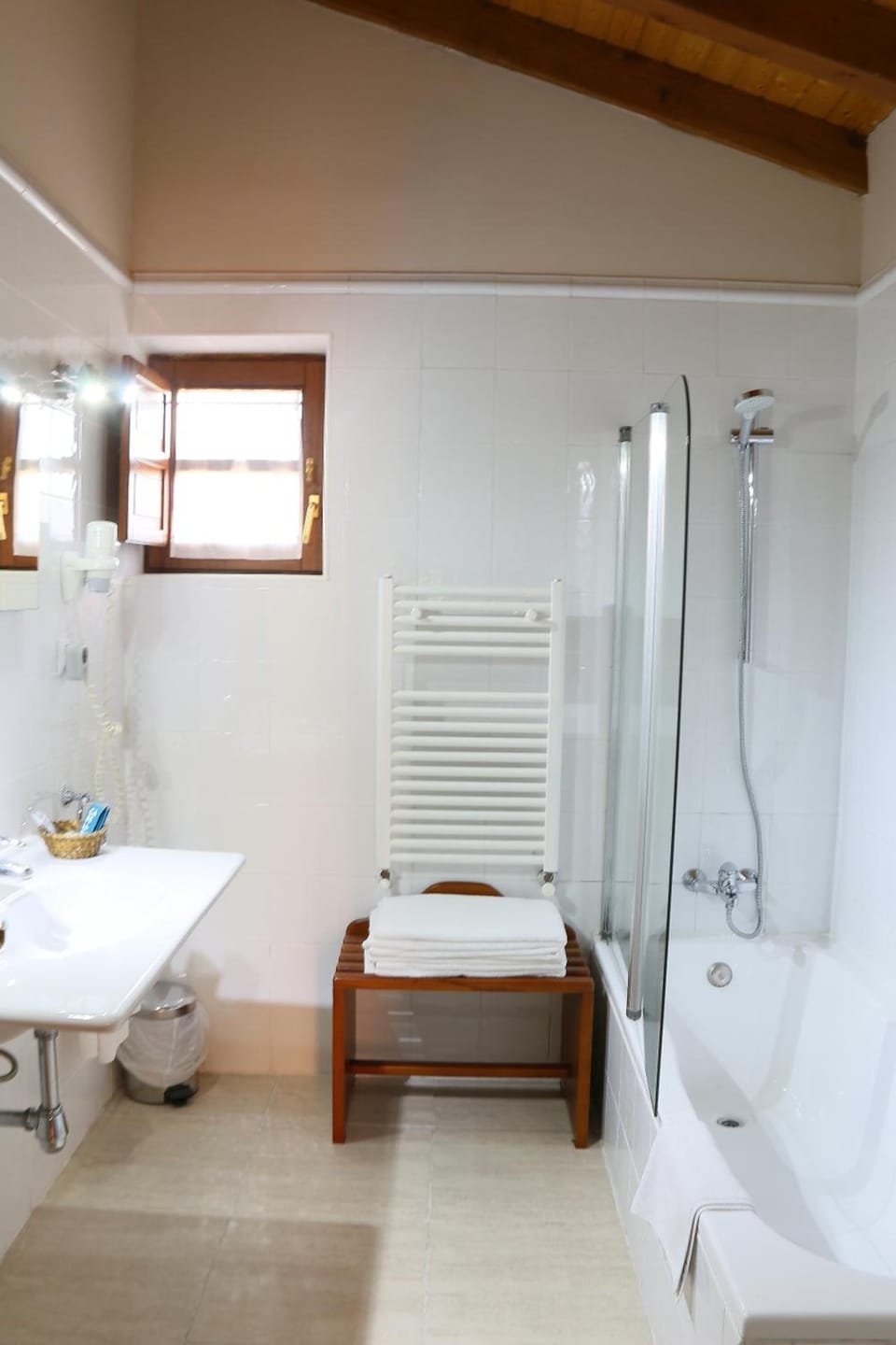 Standard Triple Room, Terrace, Pool View | Bathroom | Bathtub, free toiletries, hair dryer, towels
