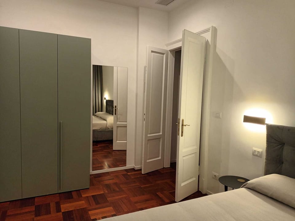 Deluxe Triple Room | Premium bedding, laptop workspace, blackout drapes, cribs (surcharge)