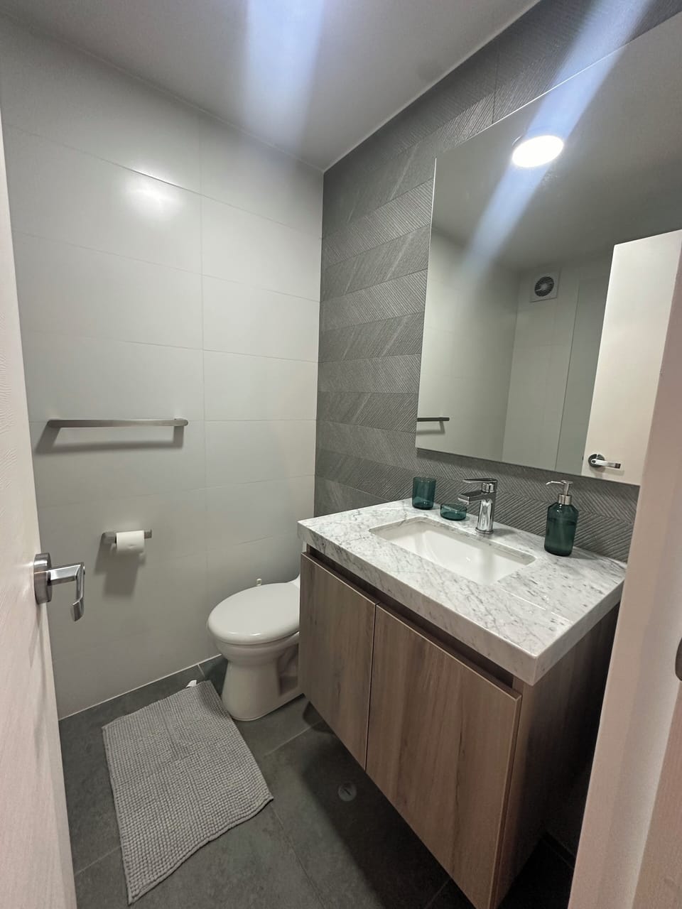 Business Apartment, Balcony | Bathroom | Shower, hair dryer, towels, soap