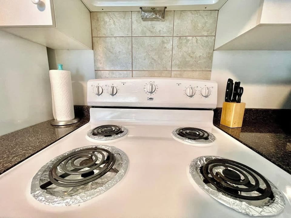 Prepare to be amazed – a fully equipped kitchen that elevates your cooking experience