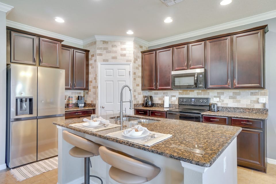 Kitchen | 1st Floor | Keurig & Drip Coffee Makers | Air Fryer | Cooking Basics