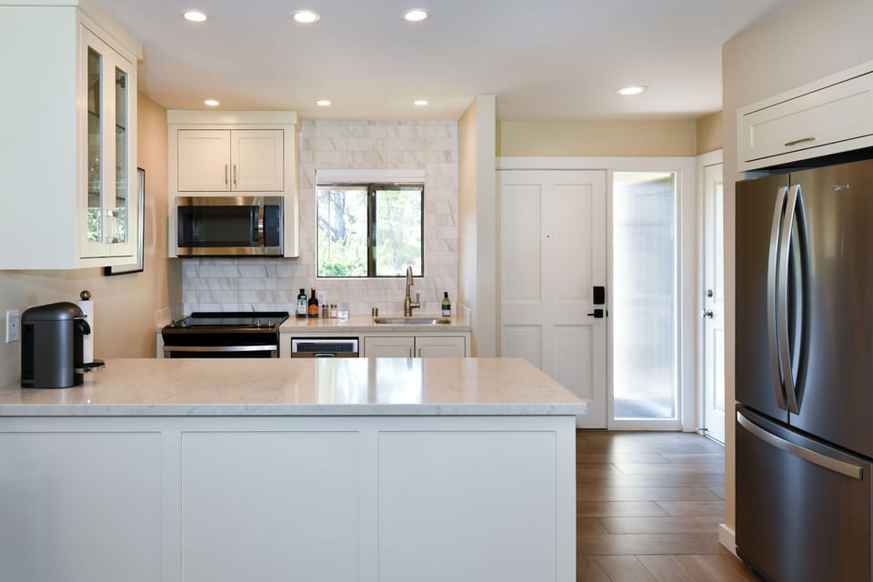 Fully equipped kitchen for longer stays 