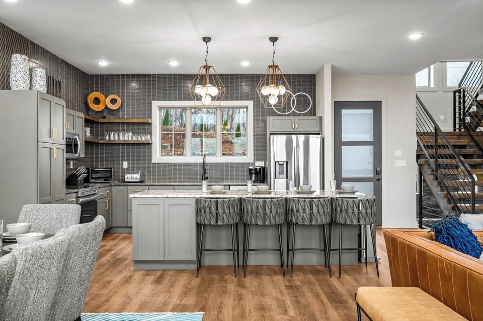 Entry Level - Kitchen