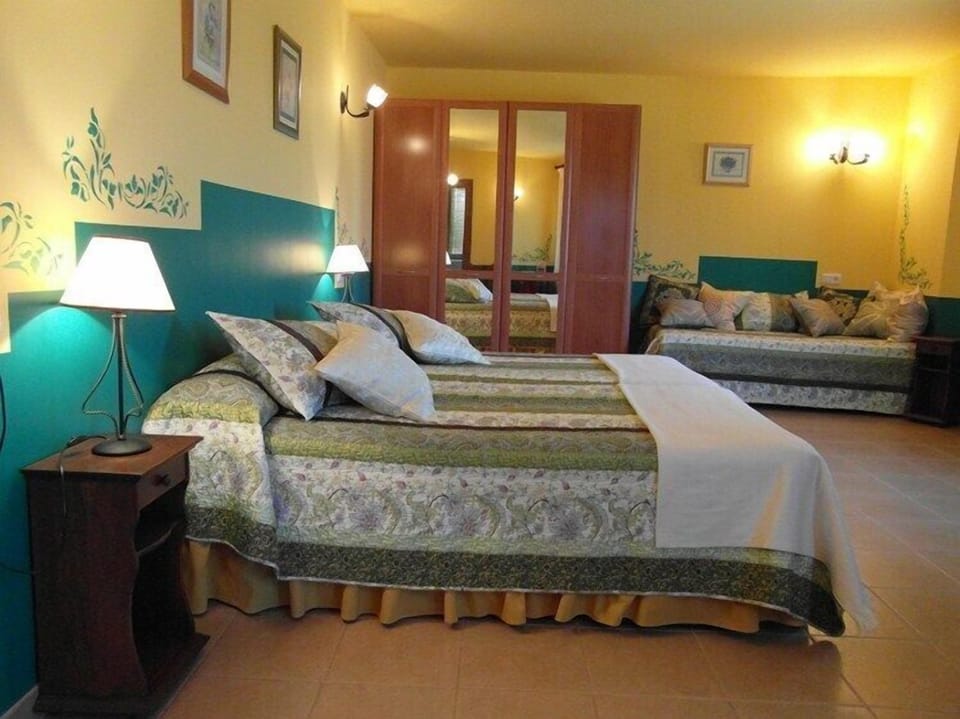 Double Room | Individually decorated, individually furnished, desk, soundproofing
