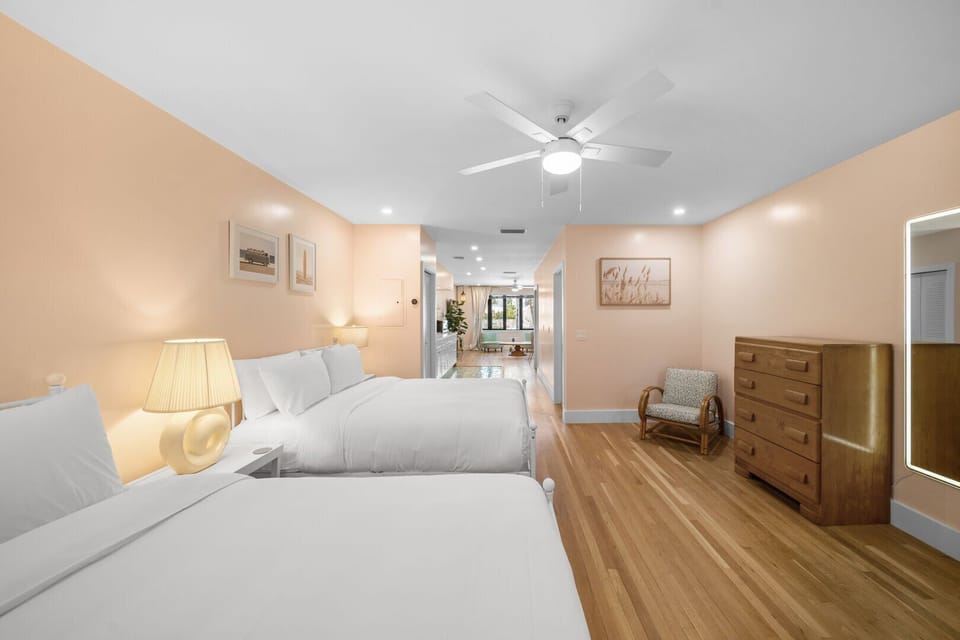 Bedroom 1
with two queen beds