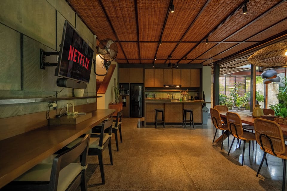 Luxury Villa, 5 Bedrooms, Kitchen, Garden View | Dining room