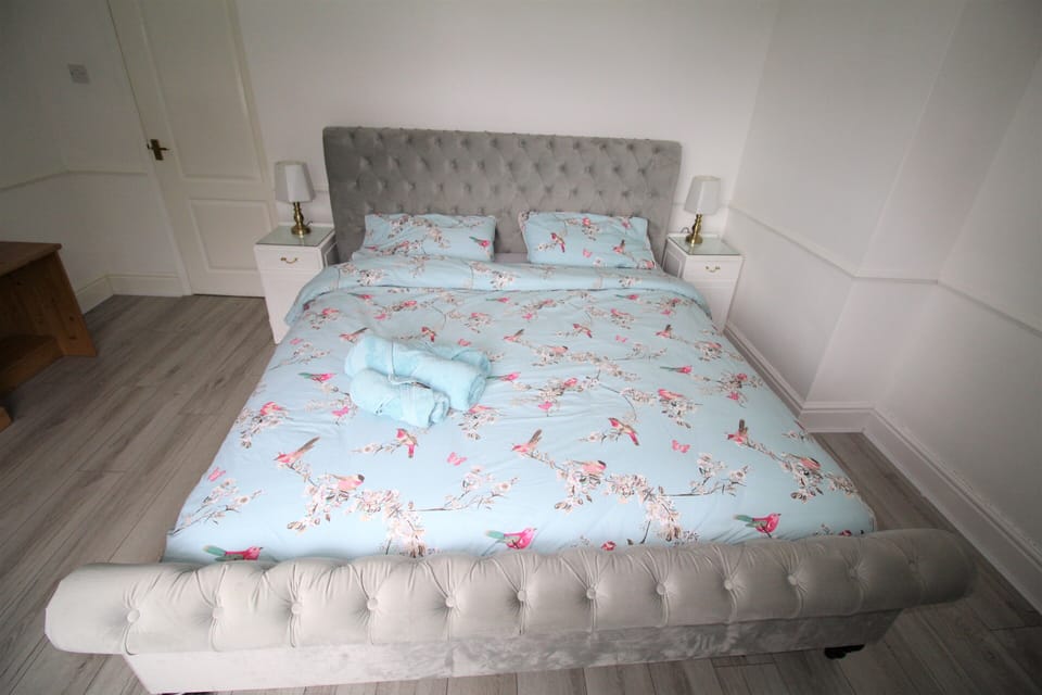 House | 2 bedrooms, iron/ironing board, free WiFi, bed sheets