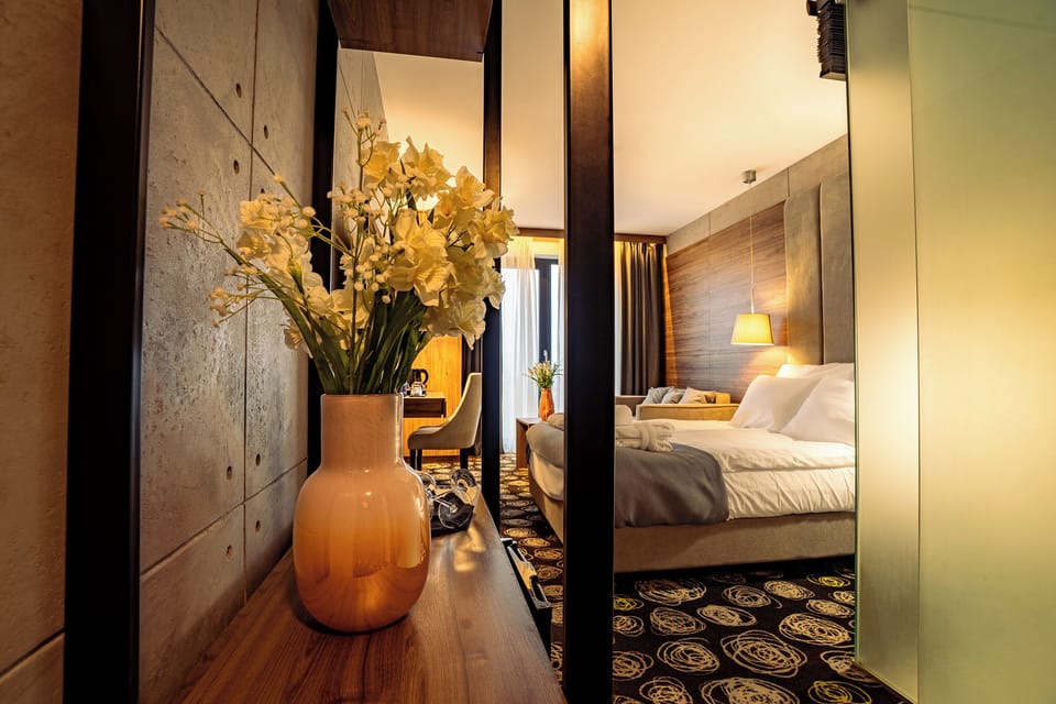 Economy Triple Room | In-room safe, desk, laptop workspace, blackout drapes