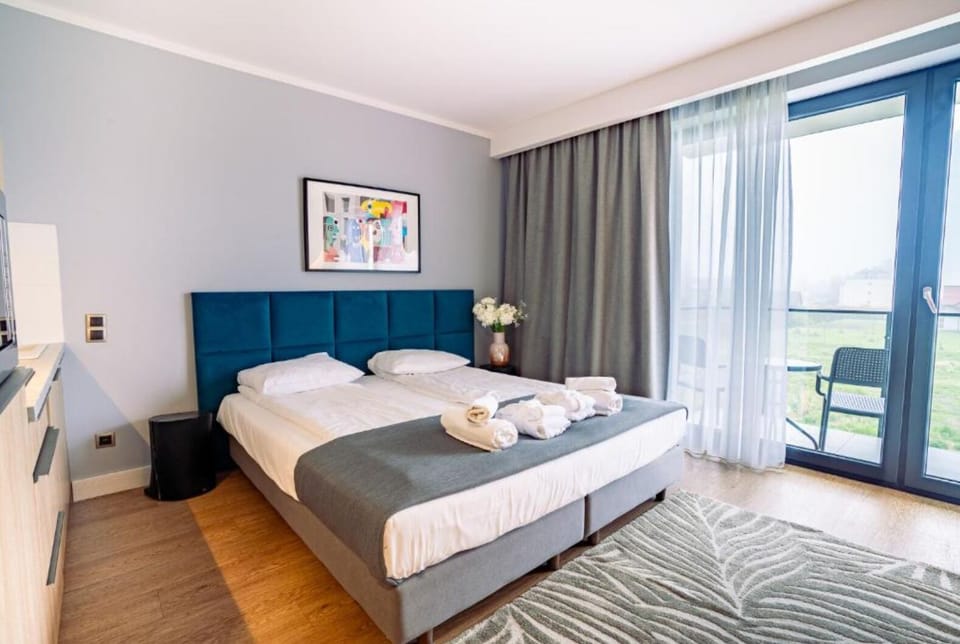 In-room safe, desk, laptop workspace, blackout drapes