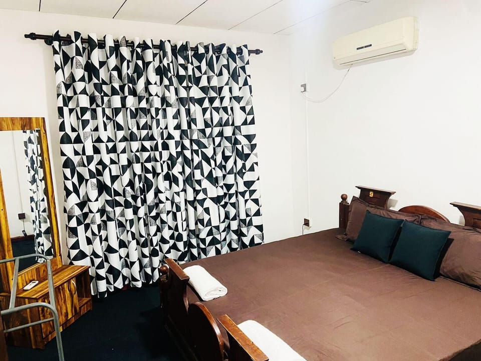 House | 2 bedrooms, iron/ironing board, free WiFi, bed sheets