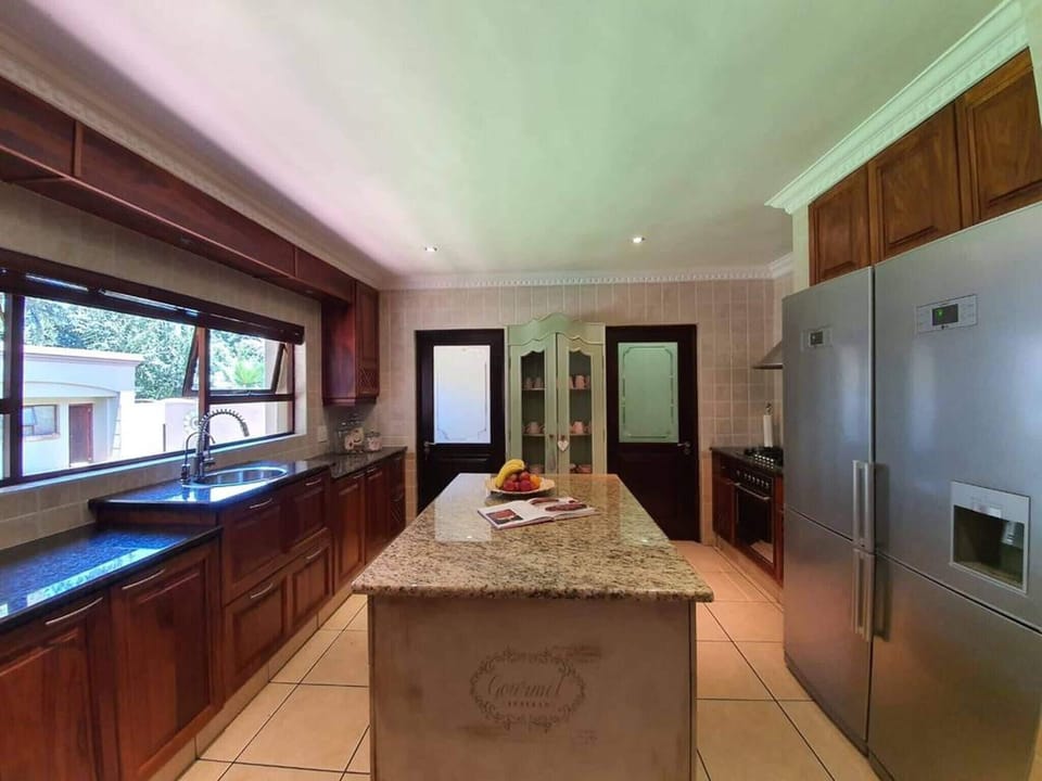 House, 4 Bedrooms, Balcony, Garden View | Interior