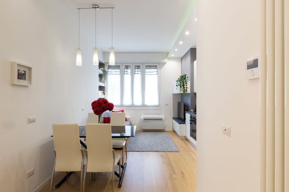 Comfort Apartment | Living area | Smart TV