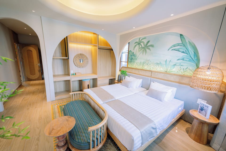 Superior Twin Room, City View, Corner | Memory foam beds, minibar, desk, laptop workspace