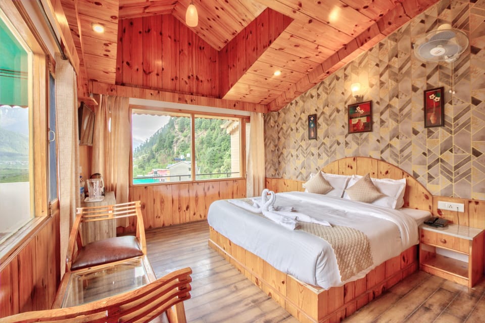 Comfort Double Room, Balcony, Mountain View | Laptop workspace, iron/ironing board, free WiFi
