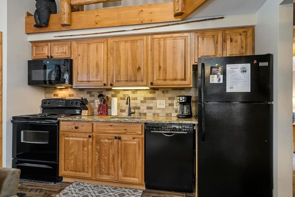 coffee maker and dish washer