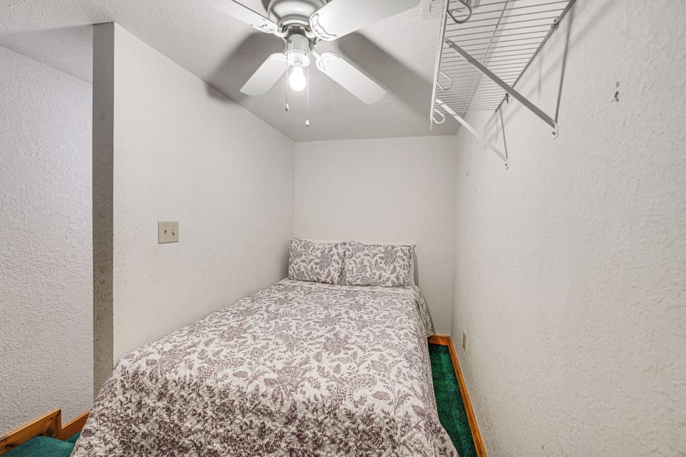 House (1 Bedroom) | Interior