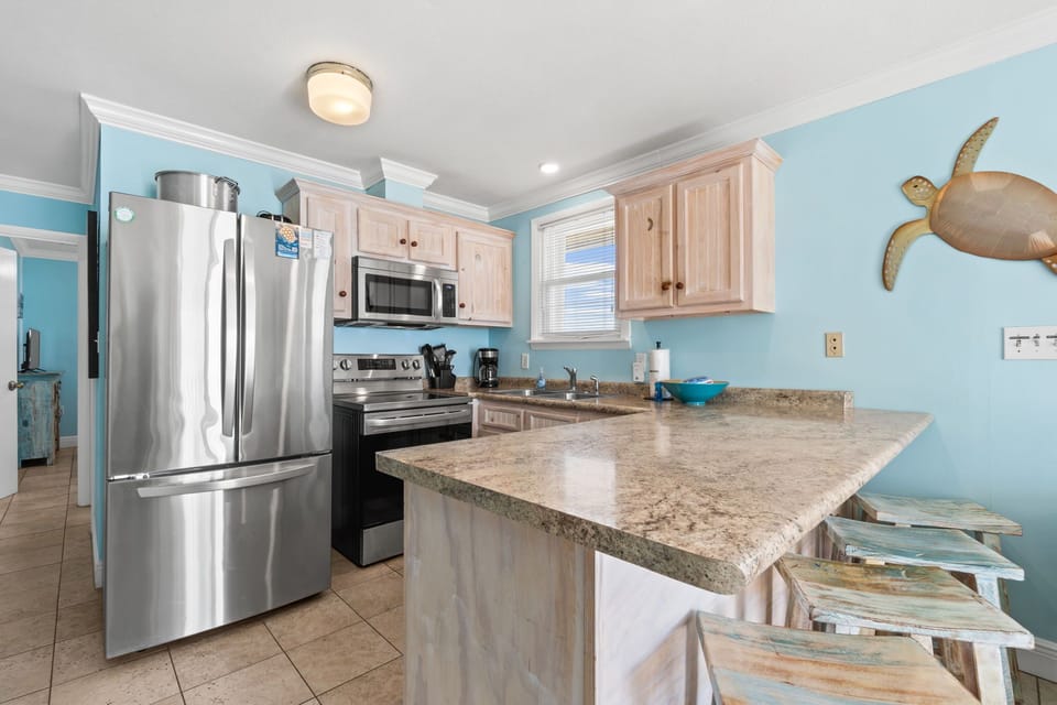 kitchen with dining at the bar