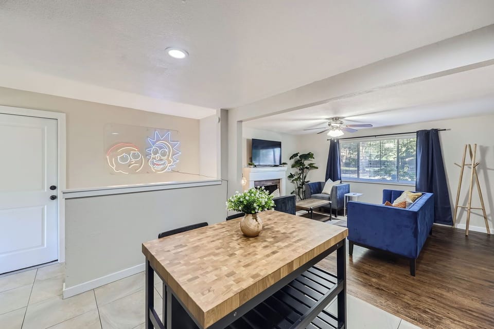 You can watch from the kitchen from the TV living room