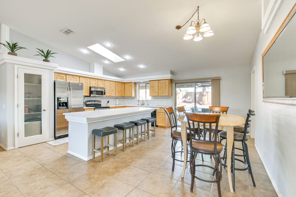 Dining Area | Dishware/Flatware | Trash Bags/Paper Towels