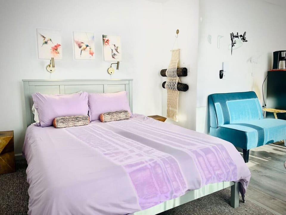 Our Hummingbird suite gets the morning rays that will tickle your nose when getting up.