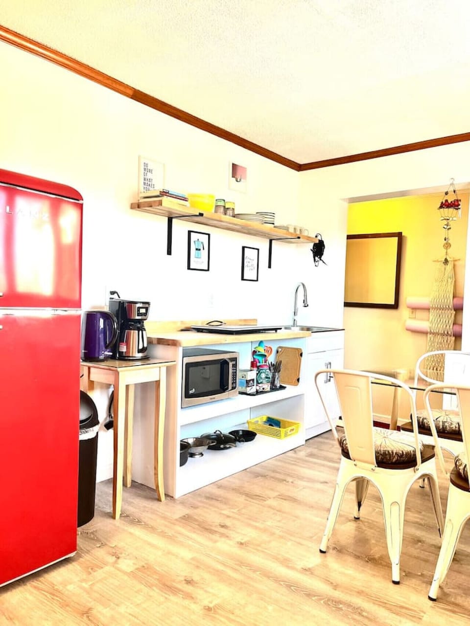 Charming kitchenette with coffee station, retro-style fridge, and cozy Catskills cabin touches — perfect for slow mornings, snacks, and relaxing mountain getaways.