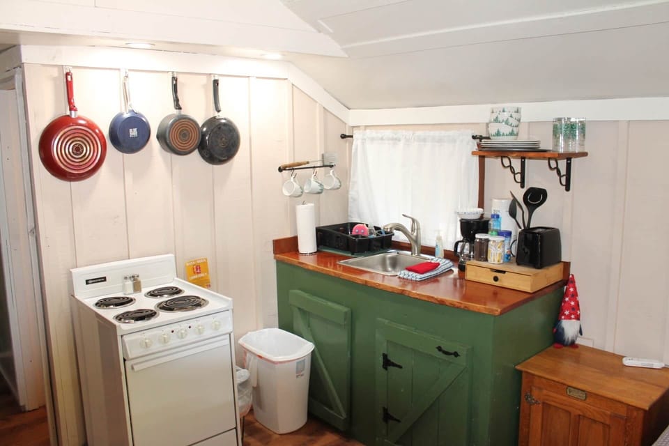 Cabin 2 Kitchen