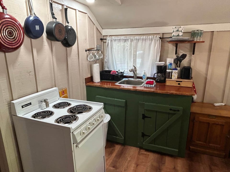 Cabin 2 Studio Kitchen