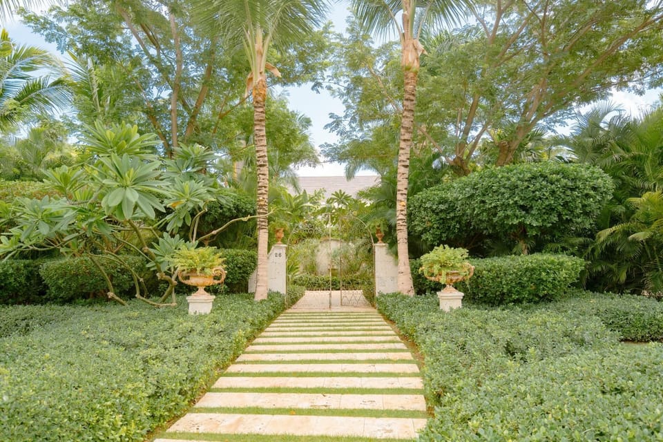 Corales 26 - Luxurious fully-staffed villa in exclusive golf & beach resort (4639)