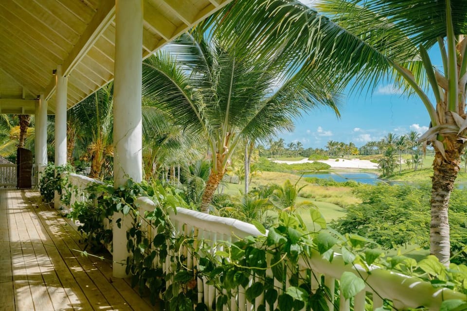 Corales 27 - One-of-a-kind villa with amazing views in luxury beach resort (4769)
