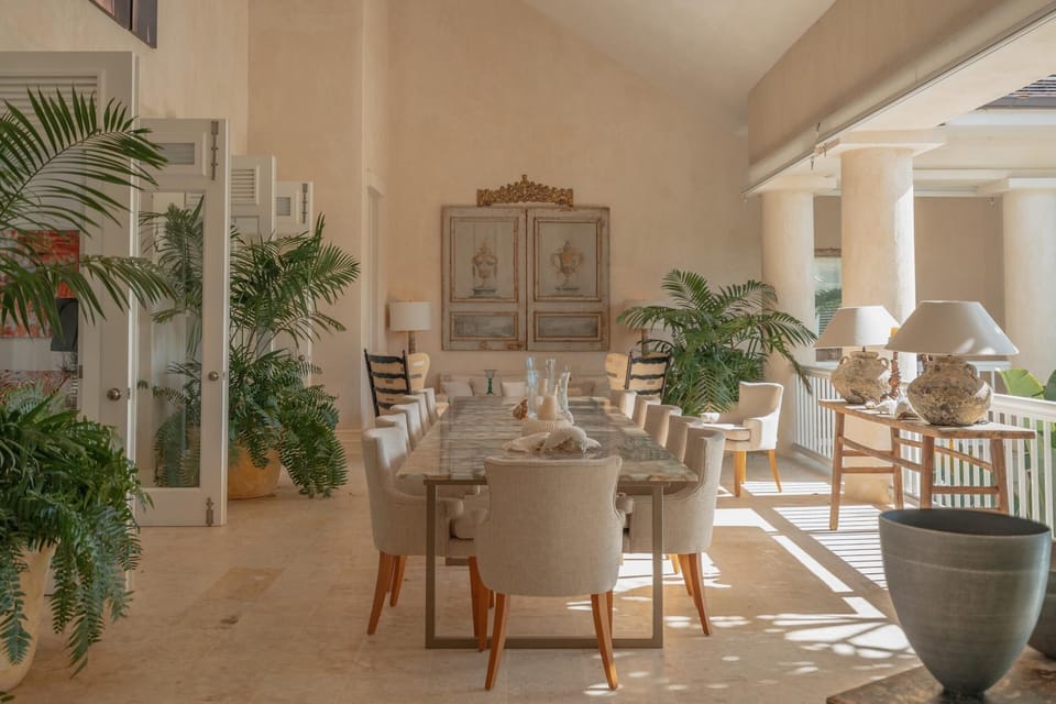 10 room mansion with amazing views and full service staff (2101)